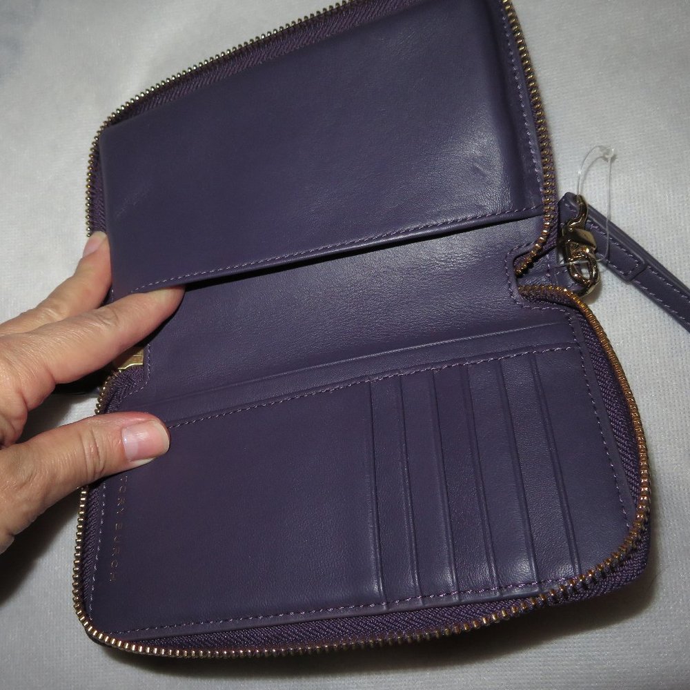 Tory Burch Wristlet In Nightshade Leather - Picture 7 of 12